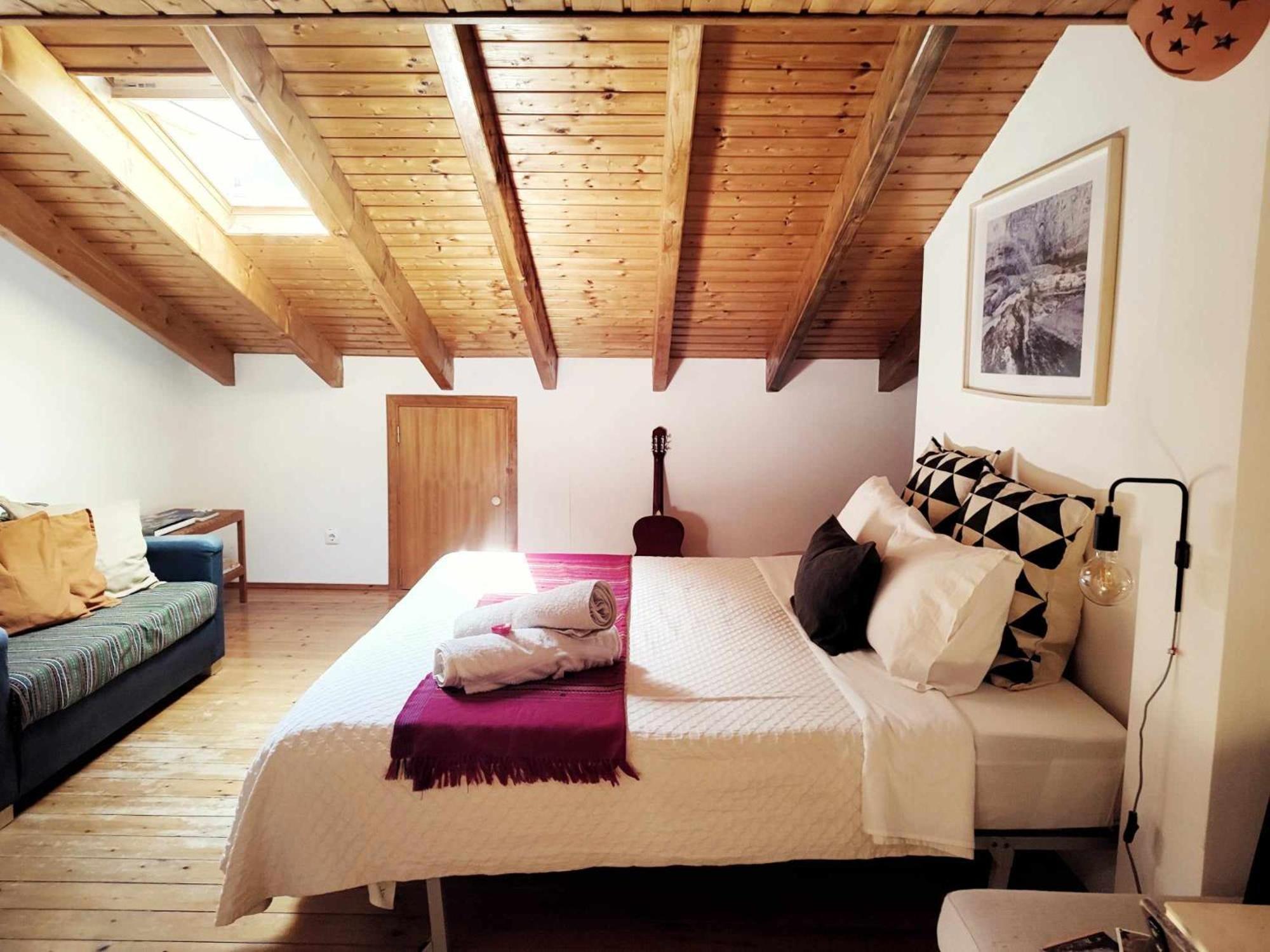 Homestay Attic Private Bedroom Aljezur Eksteriør bilde